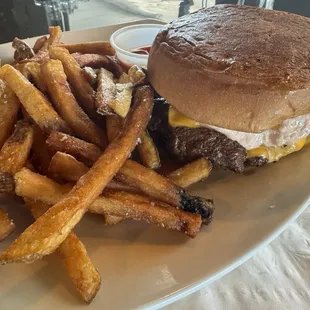 Delicious Smash Burger &amp; Hand-Cut Fries