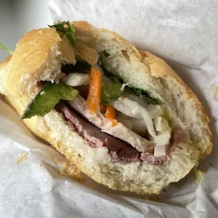 Dac Biet Sandwich
