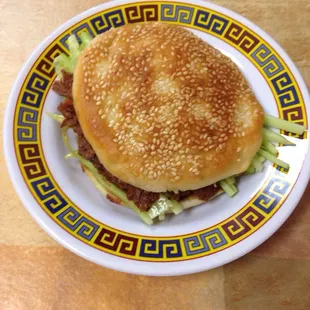 Chinese sandwich w/ beef