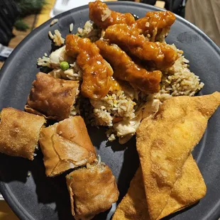 chicken wings and fried chicken, fried chicken wings, fried chicken, chicken, bbq wings, poultry, chicken wings, food, bbq chicken