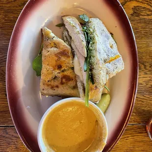 Turkey pesto sandwich and bean soup