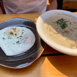 Biscuits and gravy with egg