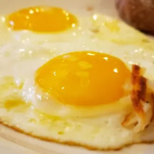 eggs and hash browns