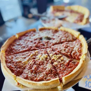 Cheese pizza