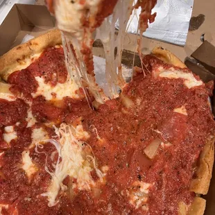 Pepperoni pineapple deep dish
