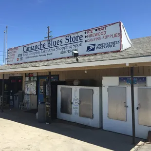 Your Complete Lake Area Shopping Spot !