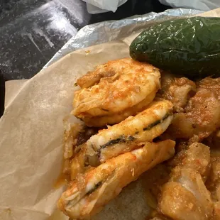 I ordered tacos gobernador but it was disgusting to see that the shrimp were not washed properly I could not eat them