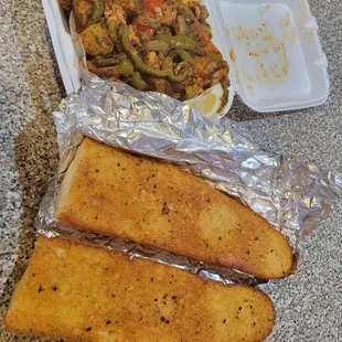 Peeled shrimp platter for 1 with garlic bread