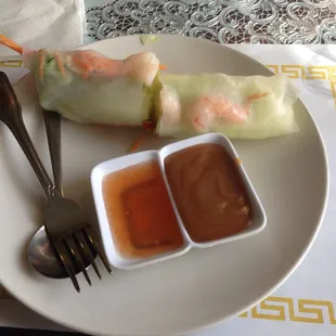 Lettuce shrimp role.