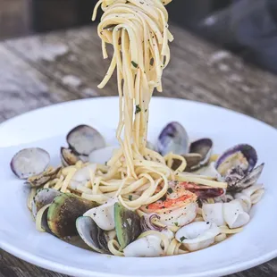 Linguine ala Pescatora Food IG: @nomswithsabs