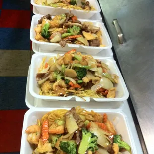 Combo Crispy Noodle, ladies and gentlemen