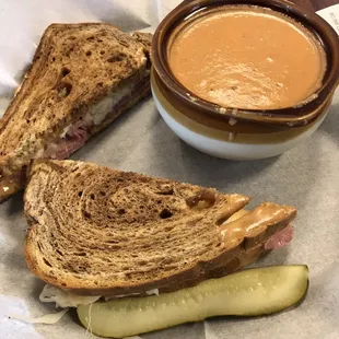 Ruben w tomato soup