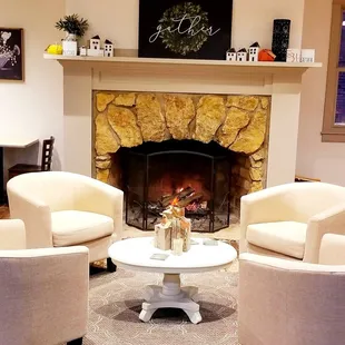 seating area with fireplace