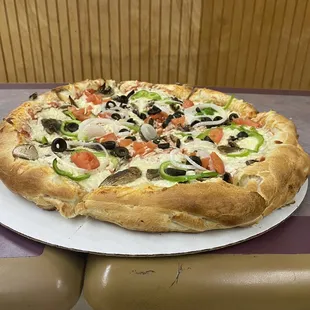 Large Double Crust Veggie Lovers Pizza