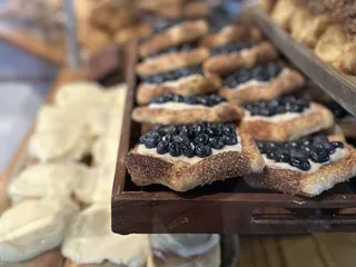 Fox In the Snow Cafe