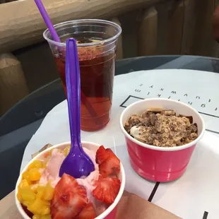 Yummy yogurt and ice cream - flavors change daily. Put as many toppings as you want. YUM!!  When in Dillon go to Cameez!!