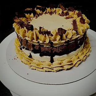 Peanut butter ice cream cake