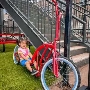 ramen and noodles, outside