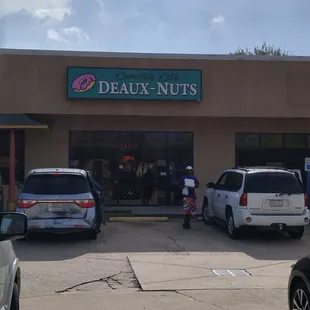 New sign. Same great place!