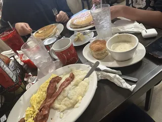 S&H Good Eats Cafe