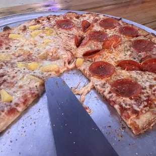Half pineapple/half pepperoni