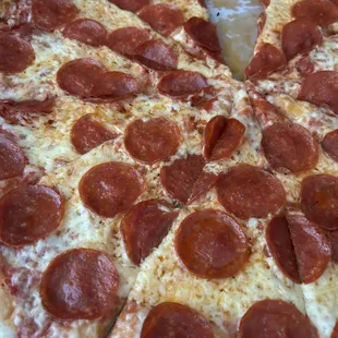 XL PEPPERONI PIZZA