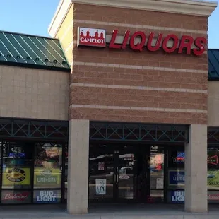 the front of a liquor store
