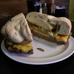 Cameo Burger , 1# burger.  Wow!