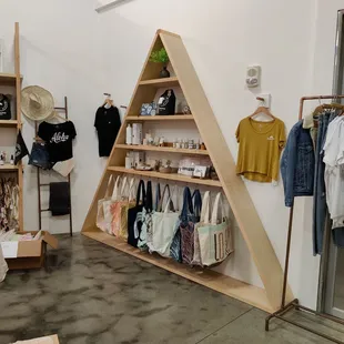 Attractive display