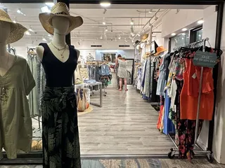 Cookies Clothing