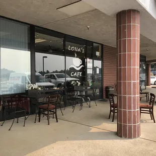 Outdoor seating options