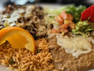 Lindo Mexico Grill & Seafood