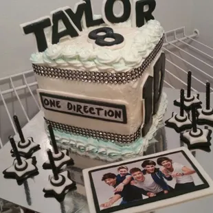 a one direction cake