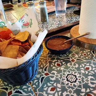 Chips and salsa