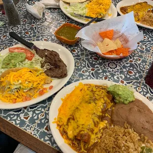#17 Deluxe Plate