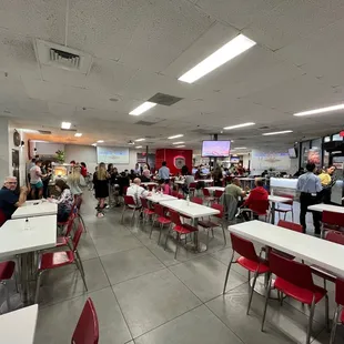 sushi and sashimi, interior