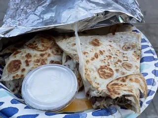 Monchie’s Red Tacos