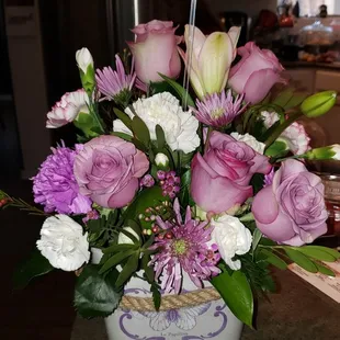 This is what they sent my wife for Valentine&apos;s Day. Could not get ahold of anyone, all day. STAY AWAY from this local shop.