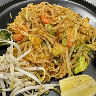 noodle dish, food, ramen and noodles, ramen, noodle soup, noodles