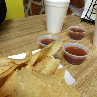 Chips & salsa