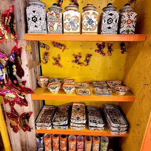 Ceramic gifts