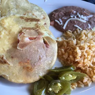 Chicken gordita dinner