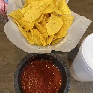 Chips and salsa as soon as you sit down