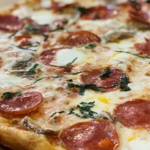 The &quot;Little Italy&quot; Pizza Ohhhhhhhh Mama mia! Sausage pepperoni moz tomato &amp; fresh herbs Fabulous OuiOui. Winners Circle :)...