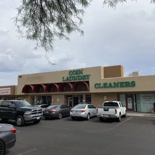 We have plenty of parking out front as well as places to sit inside and outside by your clothes are washed.