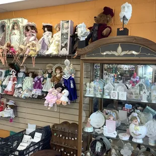 Porcelain dolls, Precious Moments