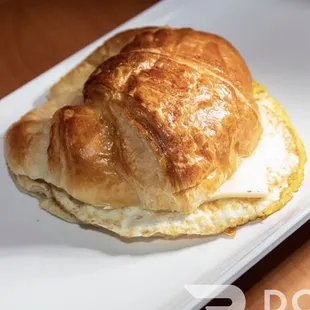 Eggs &amp; cheese croissant