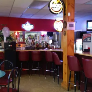 Yes, they do have a full bar.