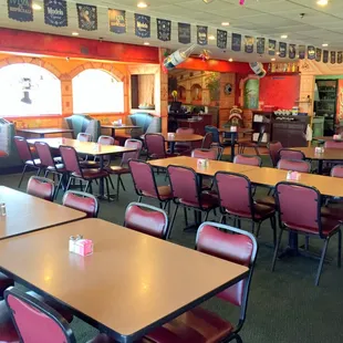 Spacious Dining Area