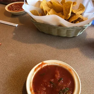 Chips and delicious salsa!